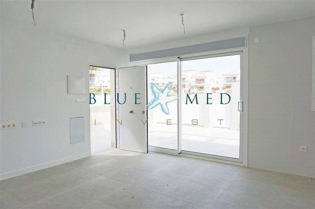 2 slaapkamer Appartement te koop in Puerto de Mazarron, Mazarrón met zwembad garage - € 249.900 (Ref: 8764008)