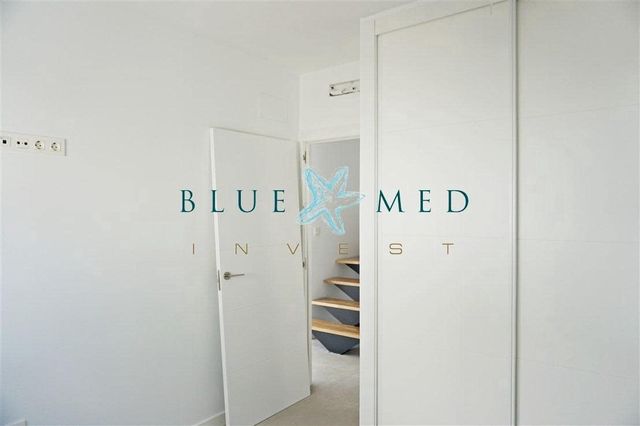 2 slaapkamer Appartement te koop in Puerto de Mazarron, Mazarrón met zwembad garage - € 249.900 (Ref: 8764008)