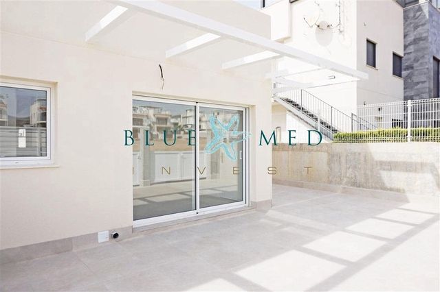 2 slaapkamer Appartement te koop in Puerto de Mazarron, Mazarrón met zwembad garage - € 249.900 (Ref: 8764008)