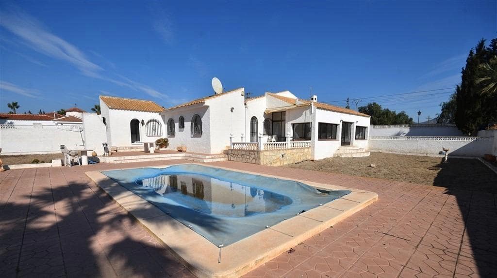 4 slaapkamer Villa te koop in Mazarron met zwembad garage - € 279.950 (Ref: 8773823)