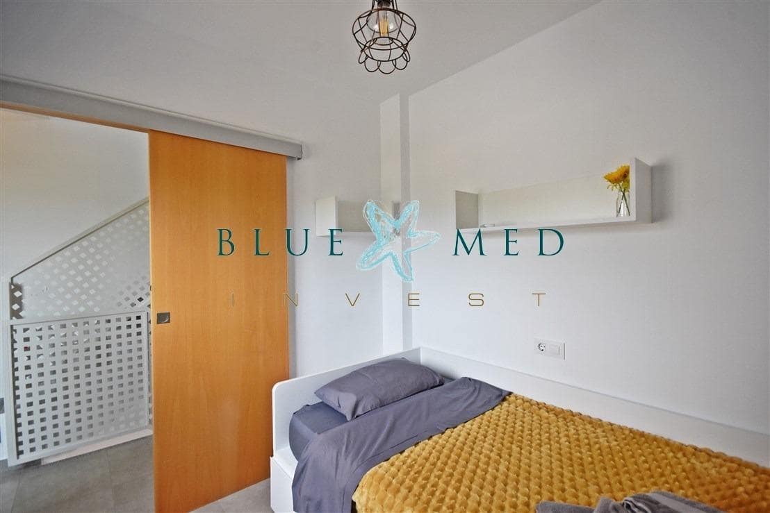 3 bedroom Villa for sale in Puerto de Mazarron with pool - € 375,000 (Ref: 8867208)