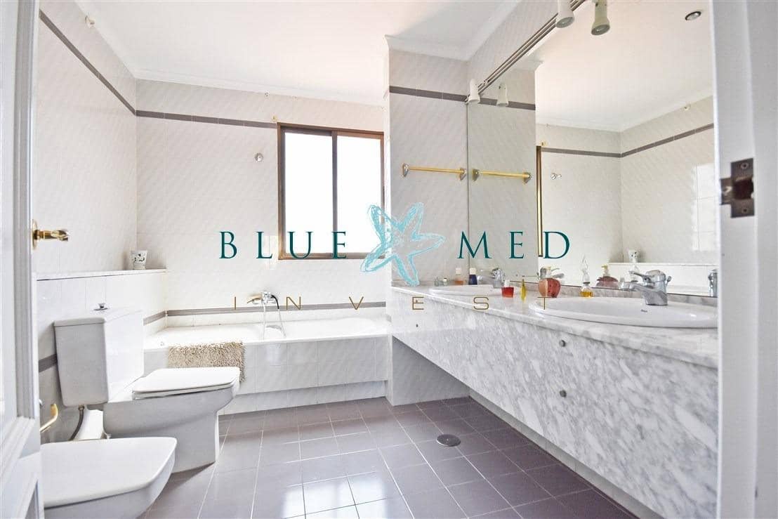 4 Zimmer Apartment zu verkaufen in Puerto de Mazarron mit Garage - 200.000 € (Ref: 8879967)