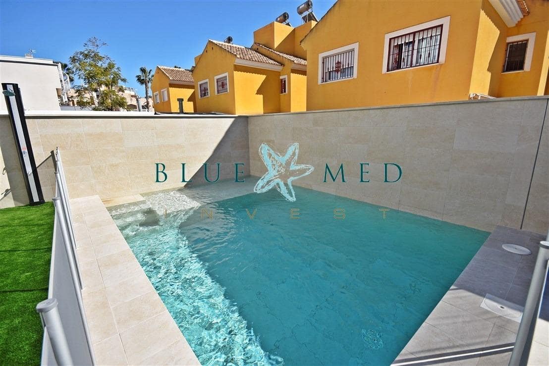 3 slaapkamer Villa te koop in Puerto de Mazarron met zwembad - € 350.000 (Ref: 8879968)