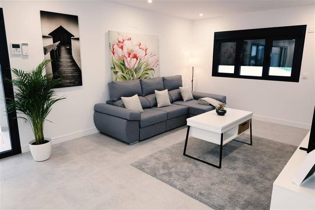 3 sypialnia Willa na sprzedaż w La Pinilla z basenem garażem - 379 845 € (Ref: 8888711)