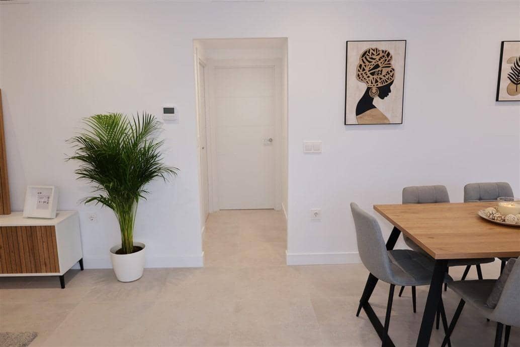 3 sypialnia Willa na sprzedaż w La Pinilla z basenem garażem - 379 845 € (Ref: 8888711)