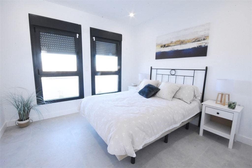 3 slaapkamer Villa te koop in La Pinilla - € 254.730 (Ref: 8888713)