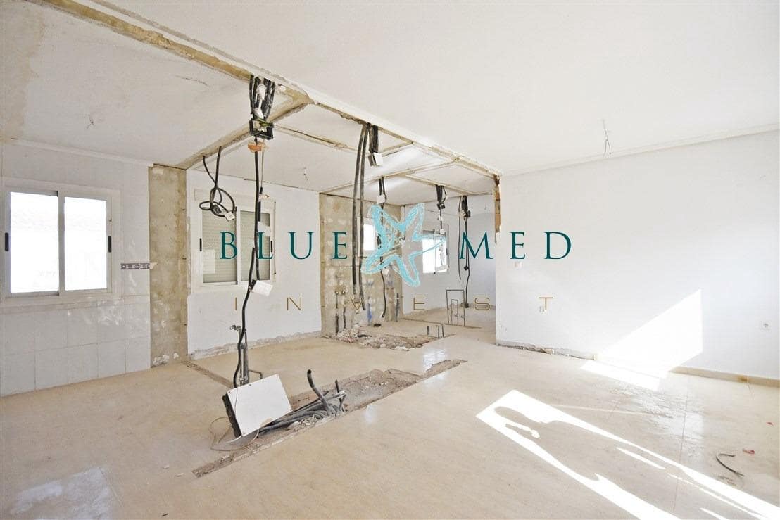 2 soveværelse Villa til salg i Camposol med swimmingpool - € 110.000 (Ref: 8915468)