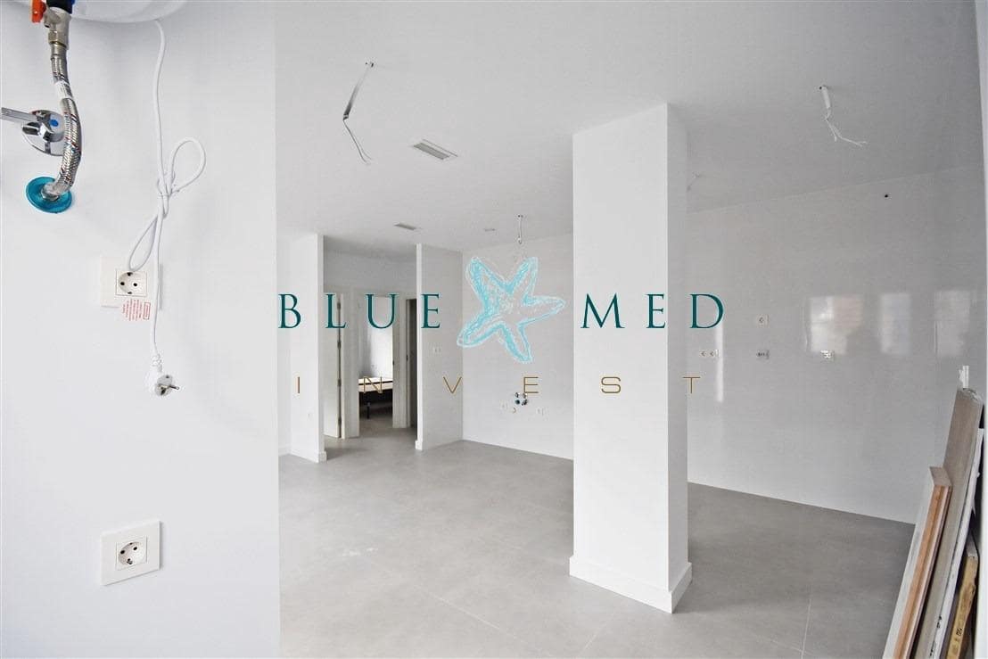 Apartamento de 2 habitaciones en Puerto de Mazarron en venta - 124.900 € (Ref: 8928824)