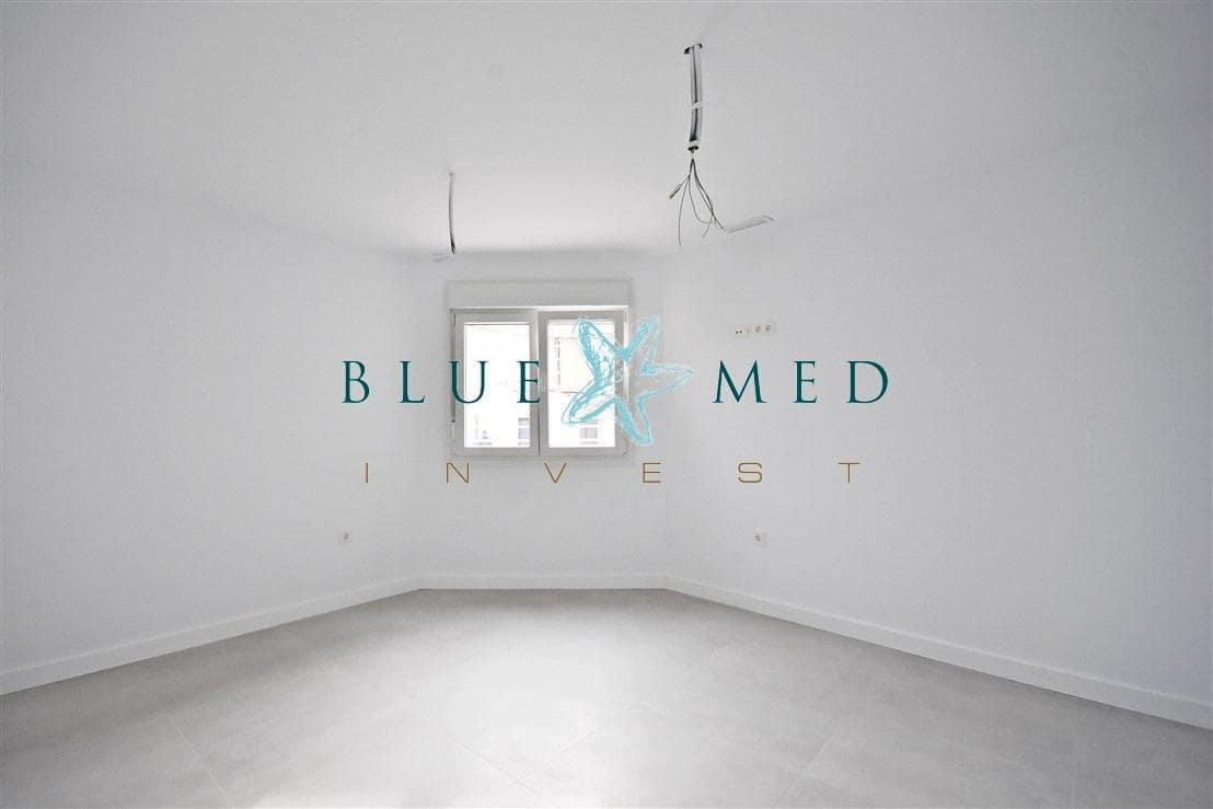 Apartamento de 2 habitaciones en Puerto de Mazarron en venta - 124.900 € (Ref: 8928824)