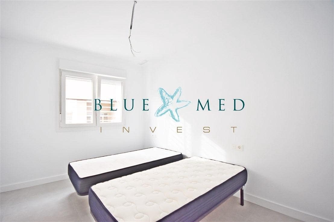 Apartamento de 2 habitaciones en Puerto de Mazarron en venta - 124.900 € (Ref: 8928824)