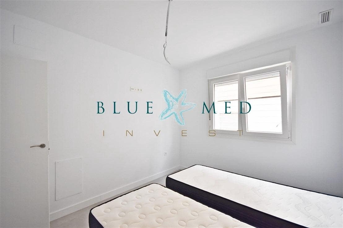 Apartamento de 2 habitaciones en Puerto de Mazarron en venta - 124.900 € (Ref: 8928824)