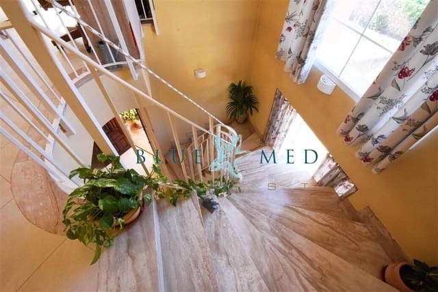 3 chambre Villa/Maison à vendre à Alhama de Murcia avec piscine garage - 395 000 € (Ref: 8948976)