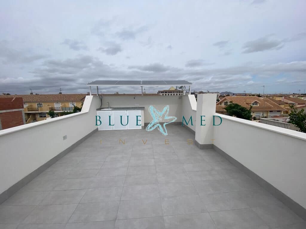 3 bedroom Villa for sale in Los Alcazares with pool garage - € 349,900 (Ref: 8957063)