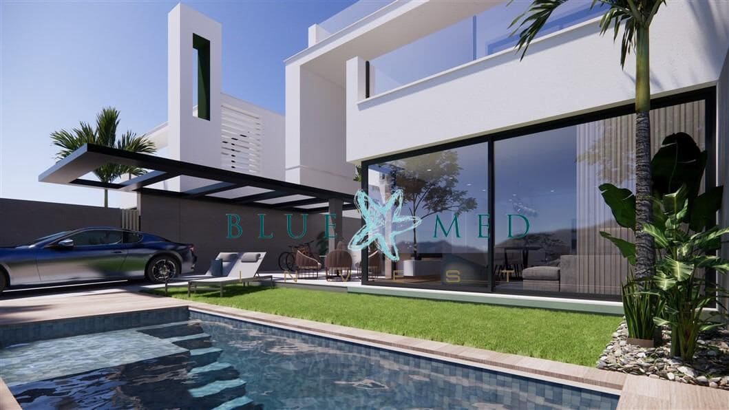 3 bedroom Villa for sale in Los Alcazares with pool - € 515,000 (Ref: 9068795)