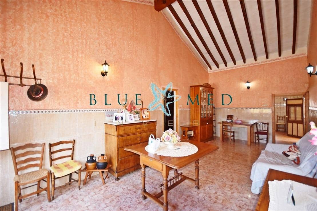 5 soveværelse Finca/Landehus til salg i La Pinilla med garage - € 180.000 (Ref: 9075064)