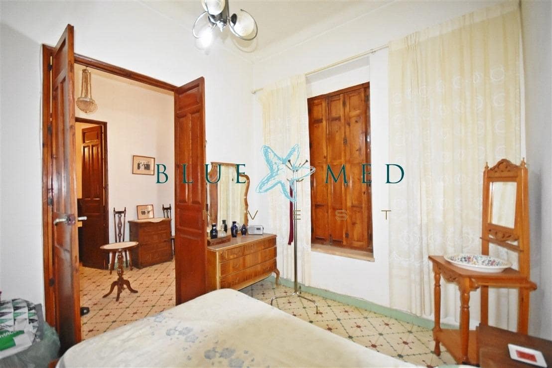 5 soveværelse Finca/Landehus til salg i La Pinilla med garage - € 180.000 (Ref: 9075064)