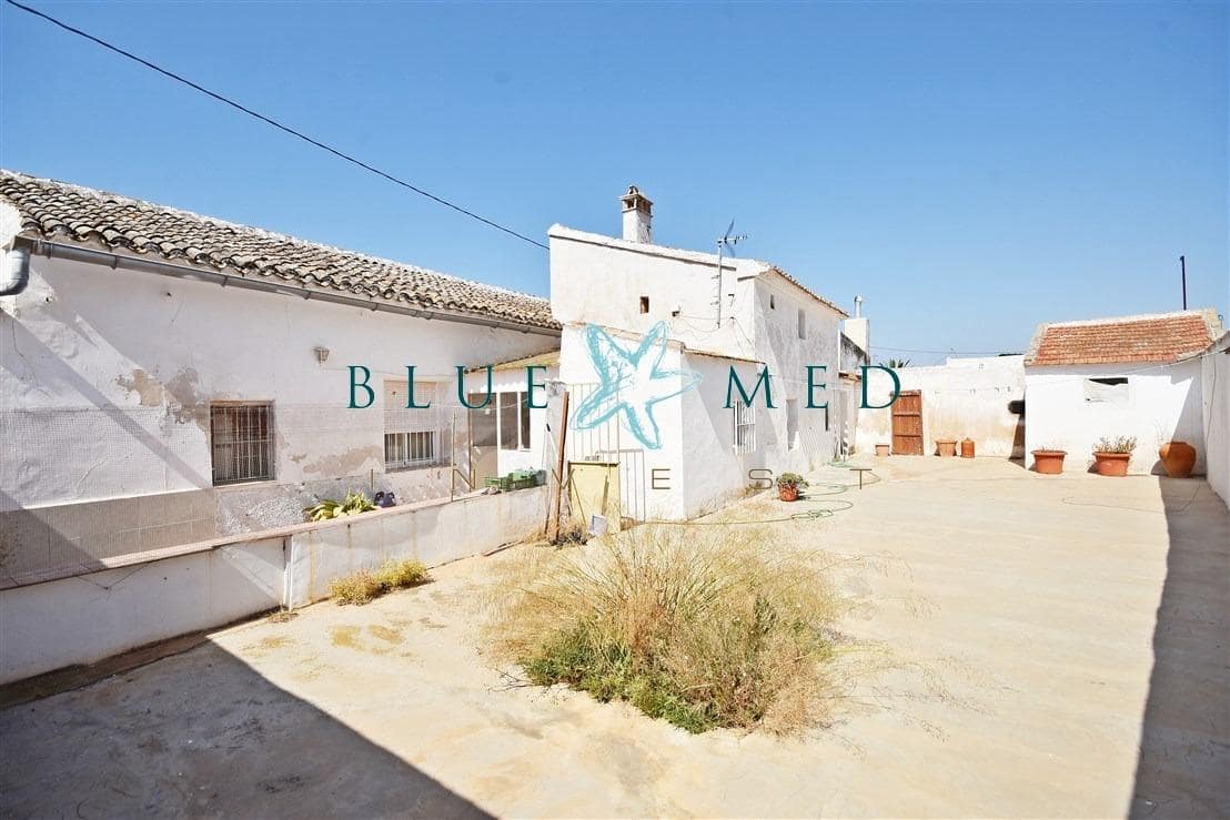 5 soveværelse Finca/Landehus til salg i La Pinilla med garage - € 180.000 (Ref: 9075064)