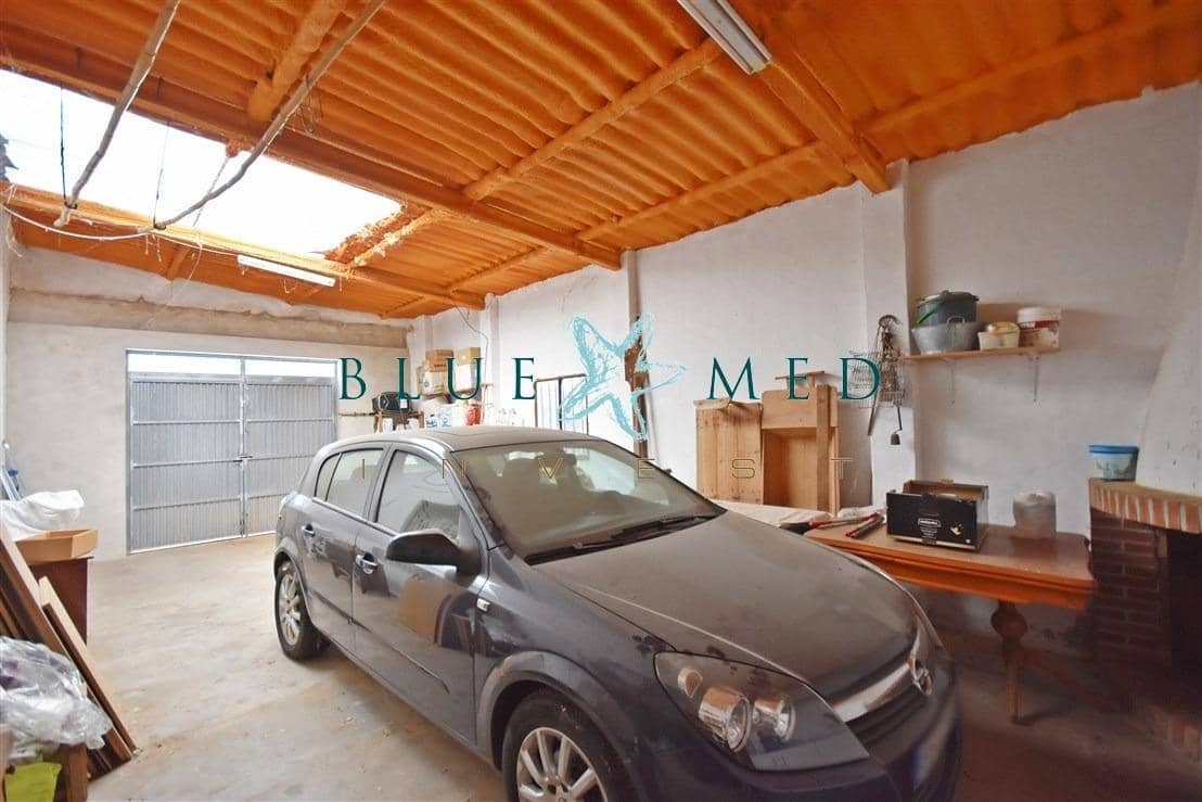 5 soveværelse Finca/Landehus til salg i La Pinilla med garage - € 180.000 (Ref: 9075064)