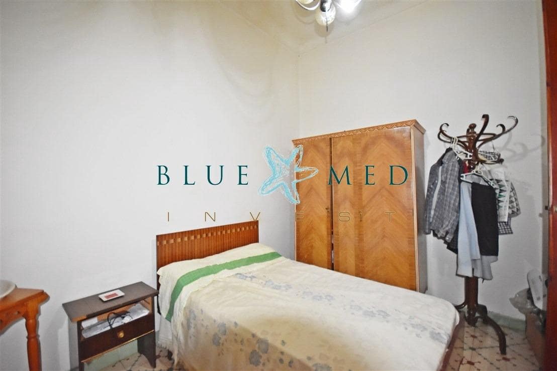 5 soveværelse Finca/Landehus til salg i La Pinilla med garage - € 180.000 (Ref: 9075064)