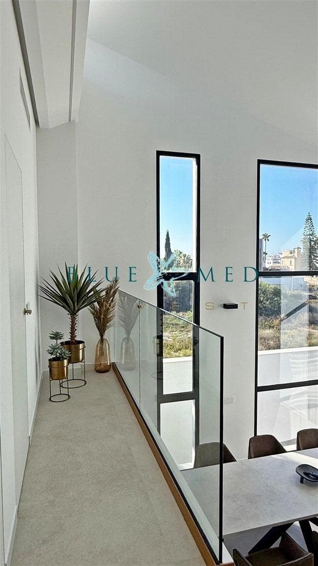 4 sypialnia Willa na sprzedaż w La Manga del Mar Menor z basenem - 1 280 000 € (Ref: 9141577)