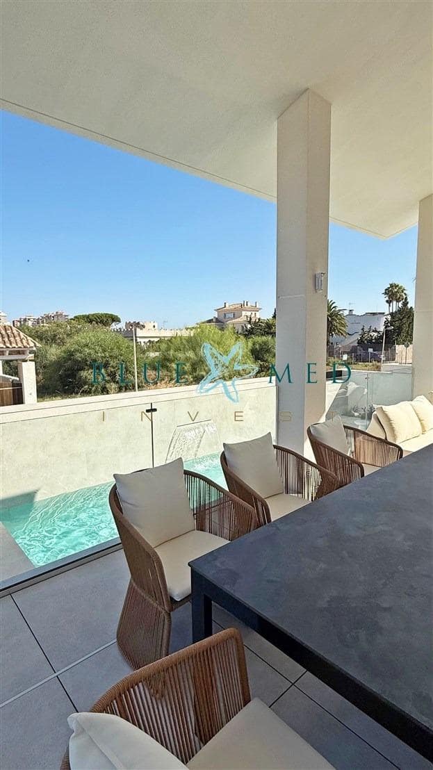 4 sypialnia Willa na sprzedaż w La Manga del Mar Menor z basenem - 1 280 000 € (Ref: 9141577)