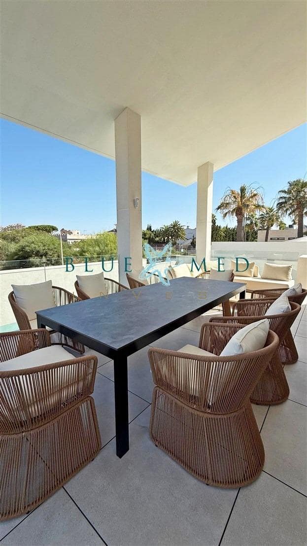 4 sypialnia Willa na sprzedaż w La Manga del Mar Menor z basenem - 1 280 000 € (Ref: 9141577)