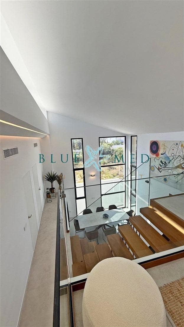 4 sypialnia Willa na sprzedaż w La Manga del Mar Menor z basenem - 1 280 000 € (Ref: 9141577)