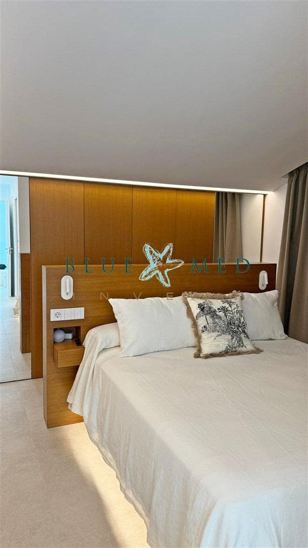 4 sypialnia Willa na sprzedaż w La Manga del Mar Menor z basenem - 1 280 000 € (Ref: 9141577)