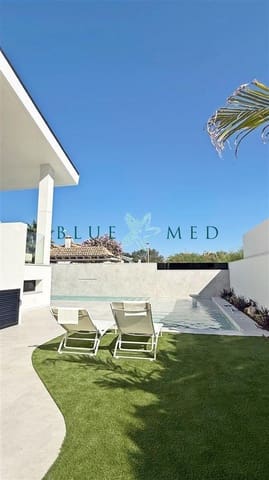 4 sypialnia Willa na sprzedaż w La Manga del Mar Menor z basenem - 1 280 000 € (Ref: 9141577)