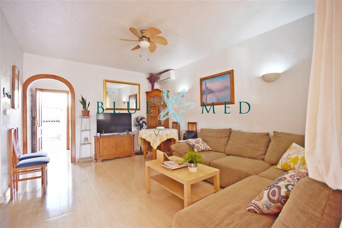 2 soverom Kjedet enebolig til salgs i Puerto de Mazarron med svømmebasseng - € 269 900 (Ref: 9173429)