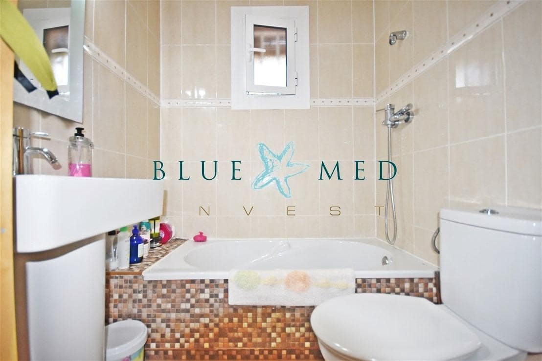 2 soverom Kjedet enebolig til salgs i Puerto de Mazarron med svømmebasseng - € 269 900 (Ref: 9173429)