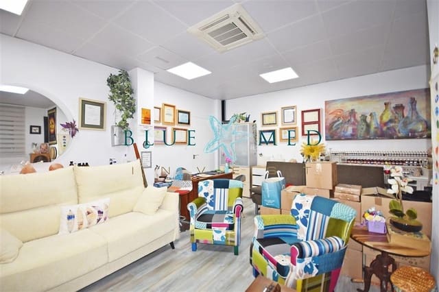 1 slaapkamer Commercieel te koop in Puerto de Mazarron, Mazarrón - € 190.000 (Ref: 9208274)