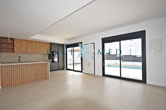 Chalet de 3 habitaciones en Condado de Alhama, Alhama de Murcia en venta con piscina - 325.000 € (Ref: 9272584)