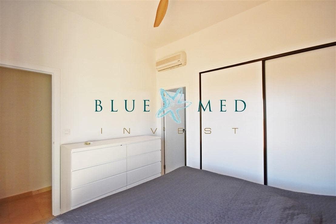 3 slaapkamer Halfvrijstaande villa te koop in Hacienda del Alamo met zwembad - € 235.000 (Ref: 9297771)