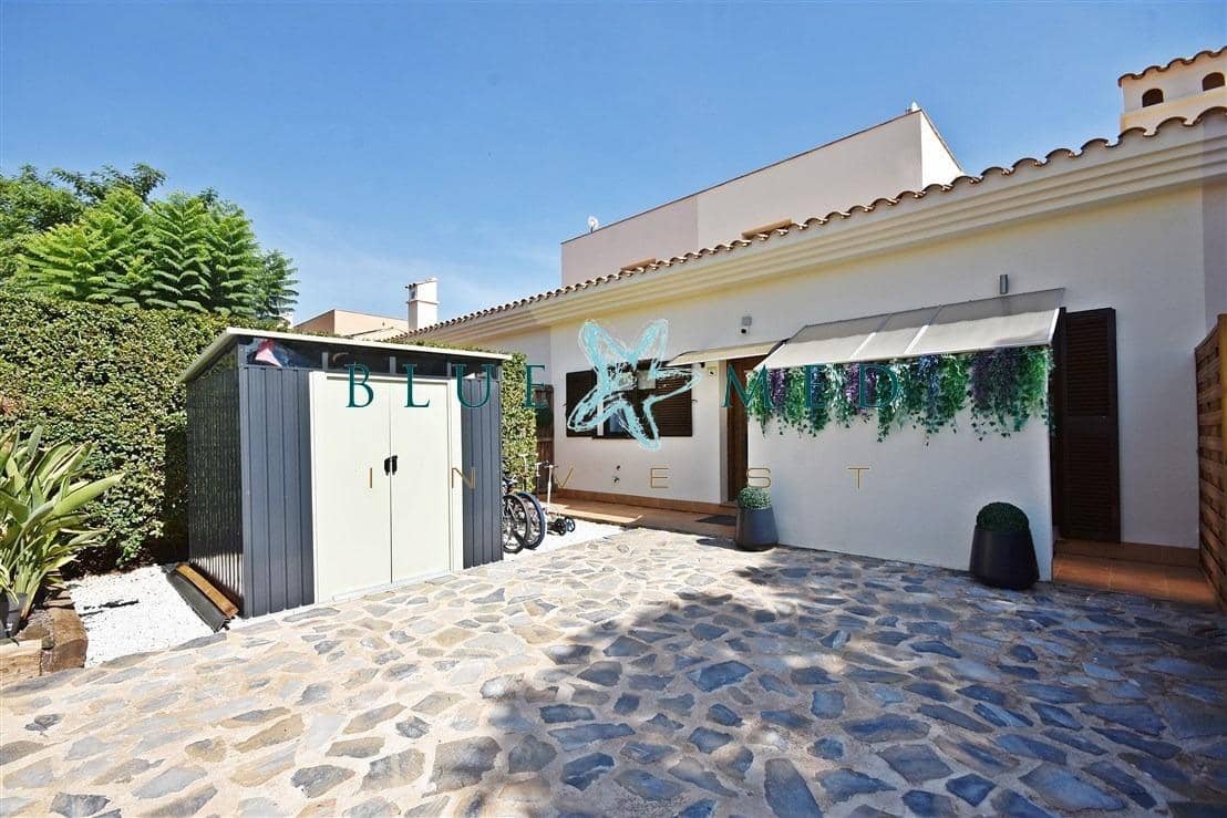 3 slaapkamer Halfvrijstaande villa te koop in Hacienda del Alamo met zwembad - € 235.000 (Ref: 9297771)