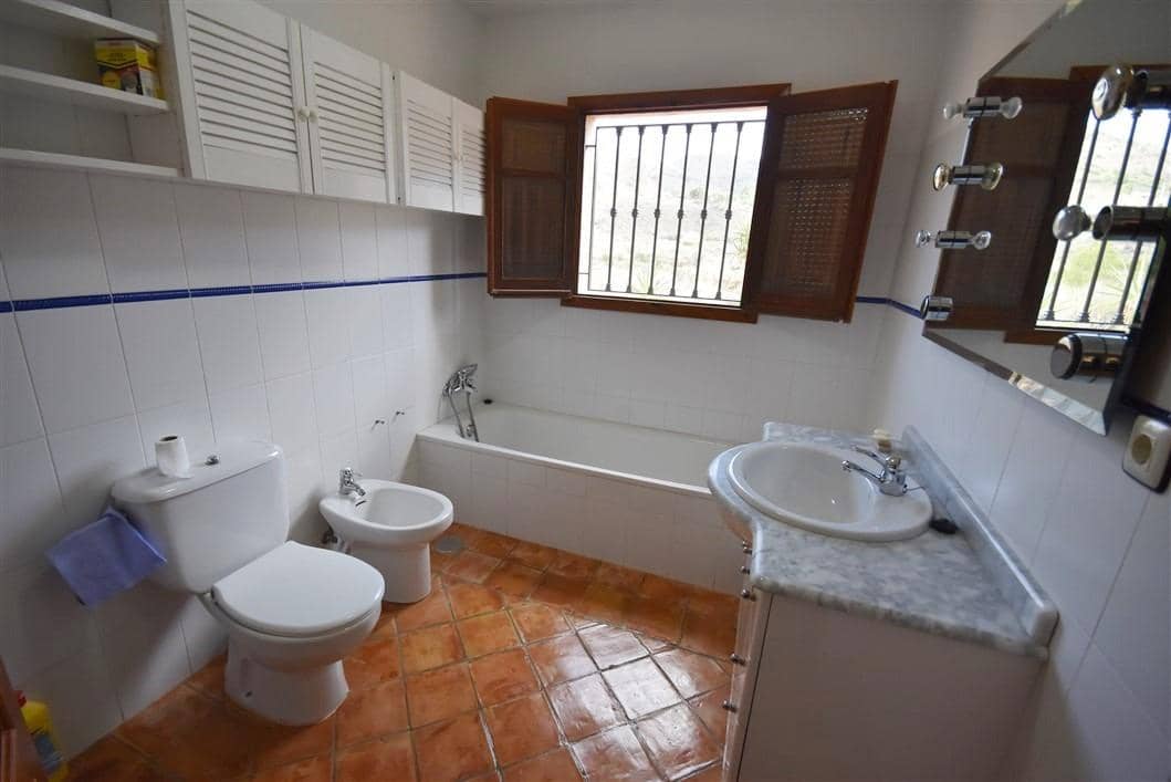 7 Zimmer Villa zu verkaufen in Almendricos mit Pool Garage - 749.900 € (Ref: 9330635)