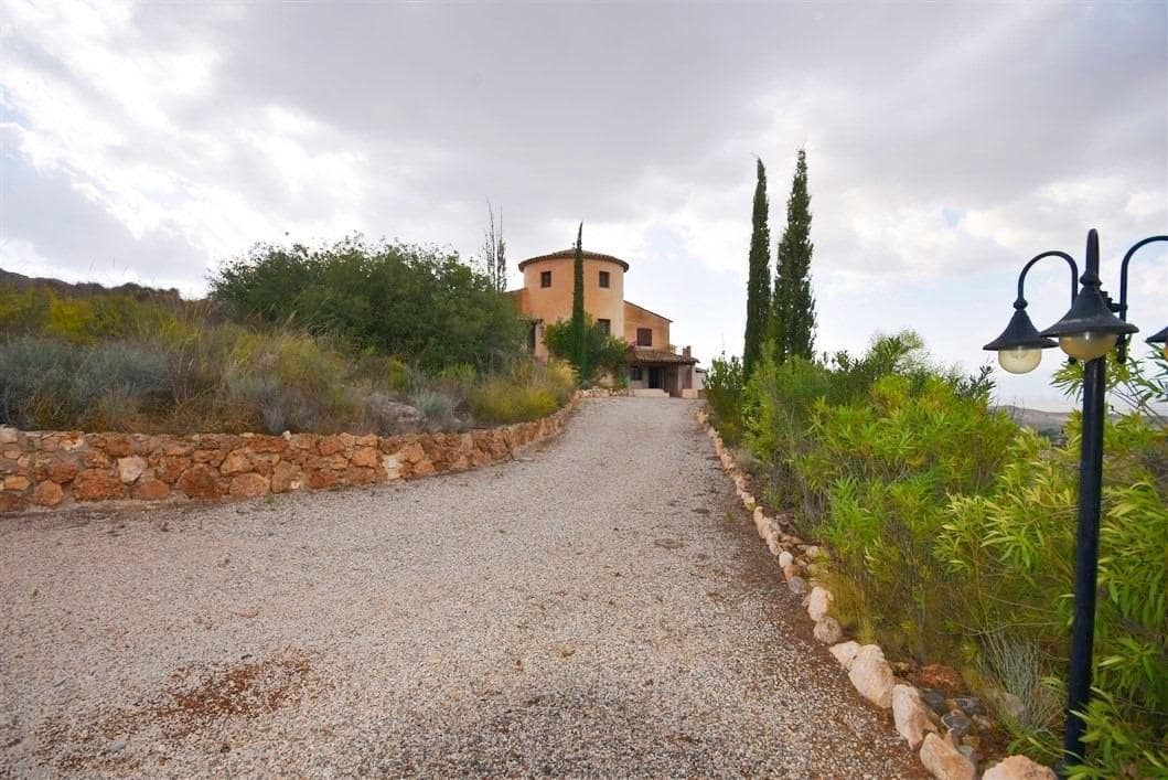 7 Zimmer Villa zu verkaufen in Almendricos mit Pool Garage - 749.900 € (Ref: 9330635)