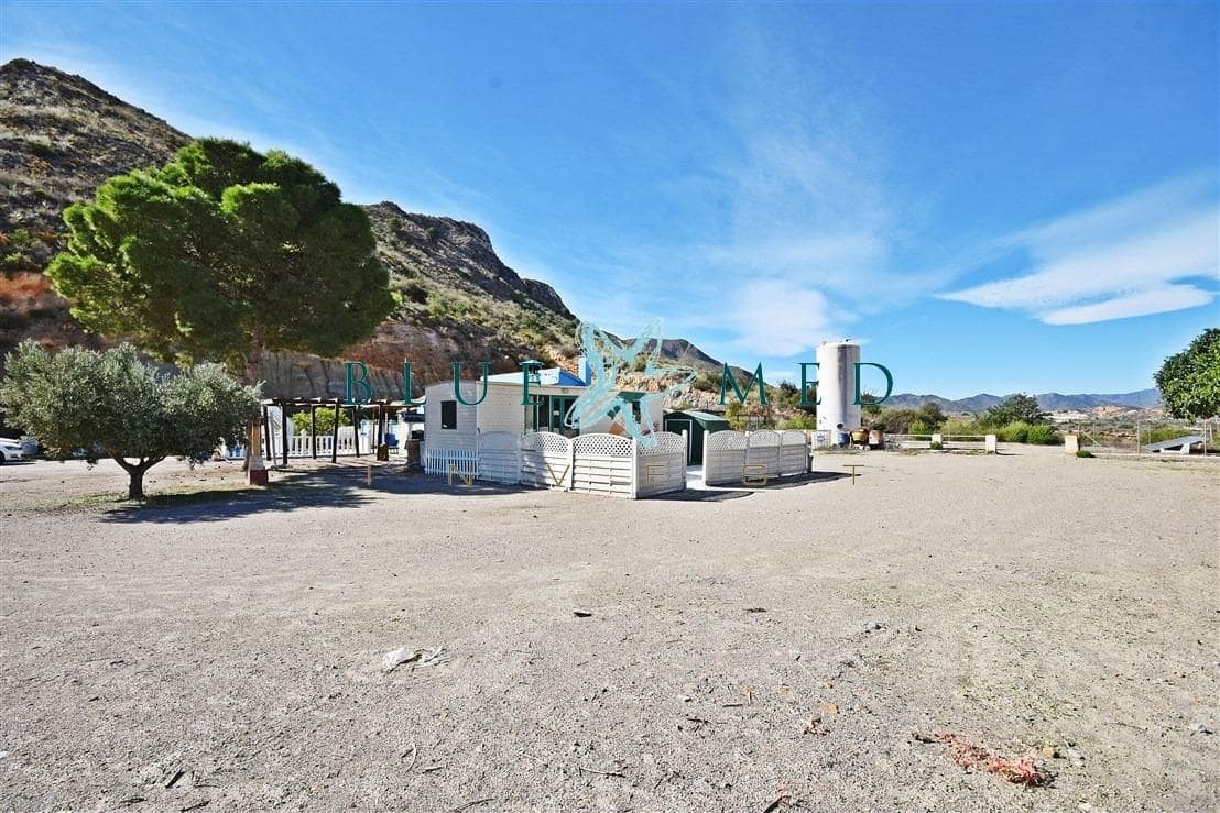 3 soveværelse Finca/Landehus til salg i Mazarron med swimmingpool - € 175.000 (Ref: 9341184)