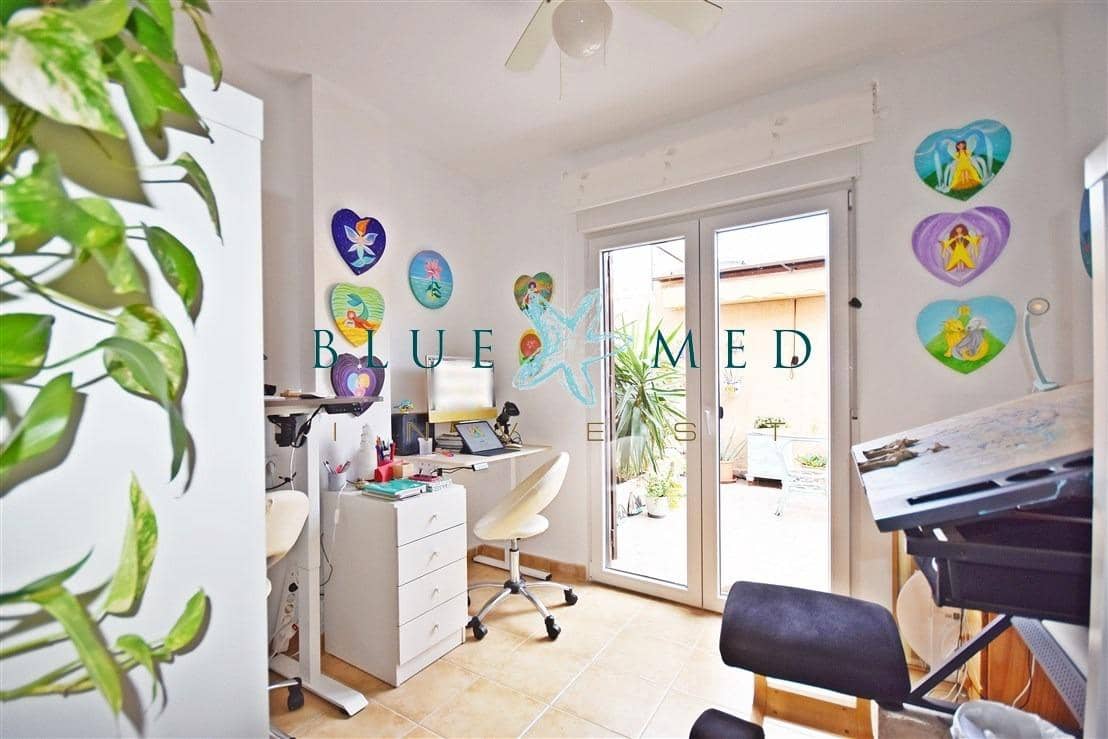 3 bedroom Flat for sale in Cartagena with pool - € 249,900 (Ref: 9353619)