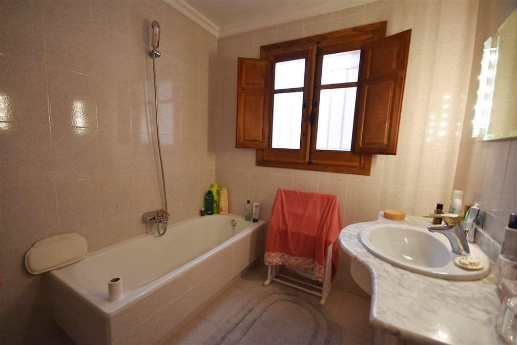 3 soverom Villa til salgs i Almendricos med svømmebasseng garasje - € 395 000 (Ref: 9355845)