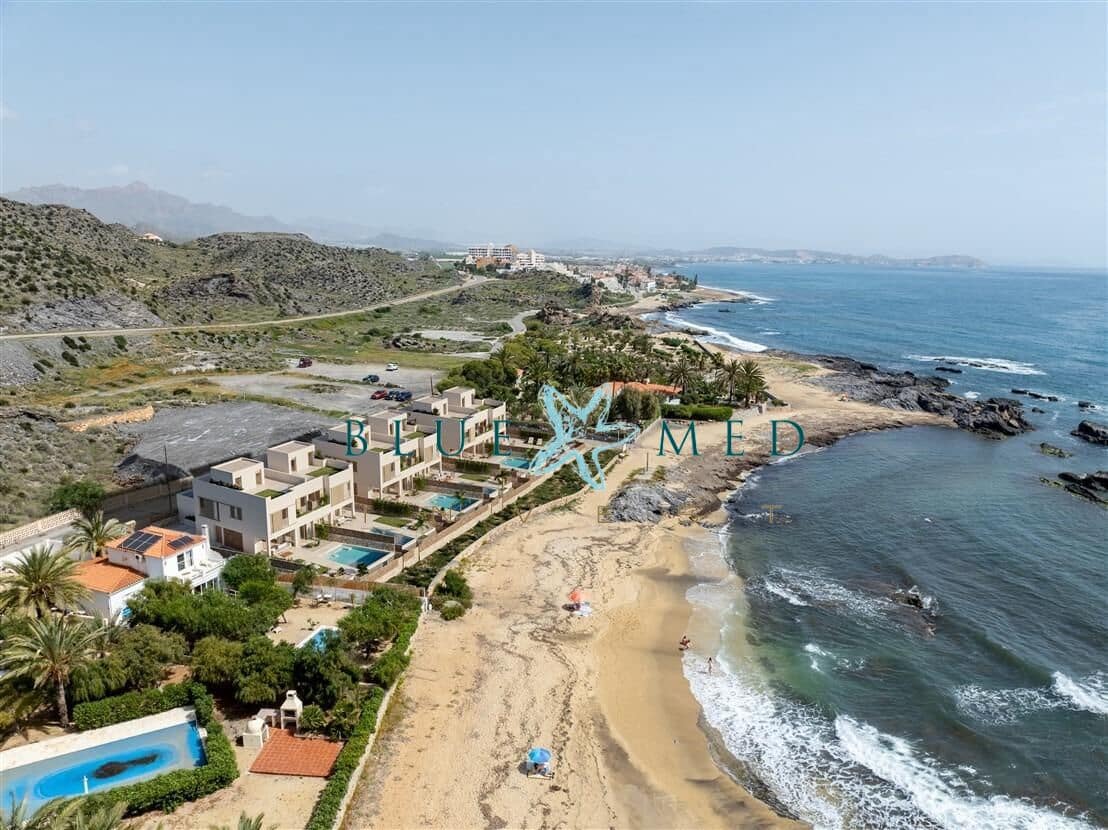 3 bedroom Villa for sale in Cuevas del Almanzora with pool garage - € 1,190,000 (Ref: 9359586)