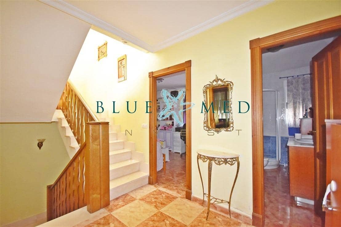 5 quarto Moradia para venda em Puerto de Mazarron com garagem - 359 900 € (Ref: 9362636)