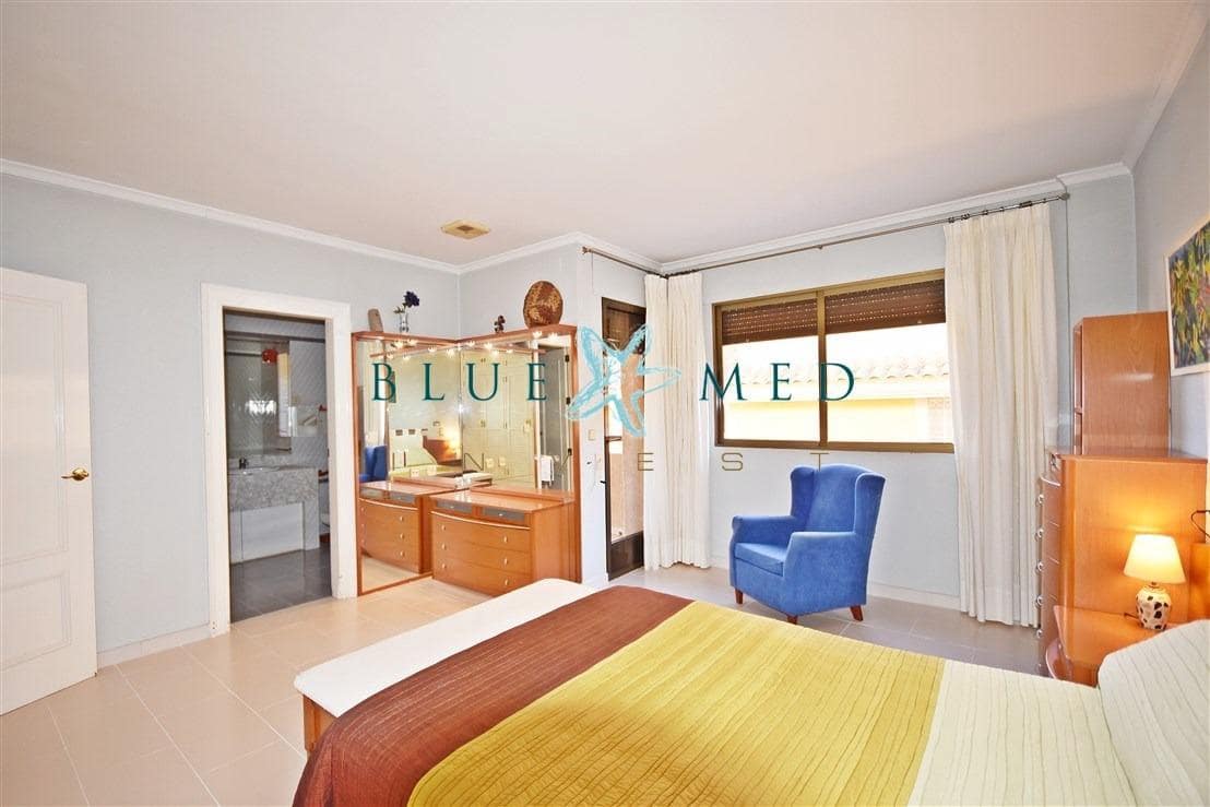 4 slaapkamer Appartement te koop in Puerto de Mazarron met garage - € 189.000 (Ref: 9406834)