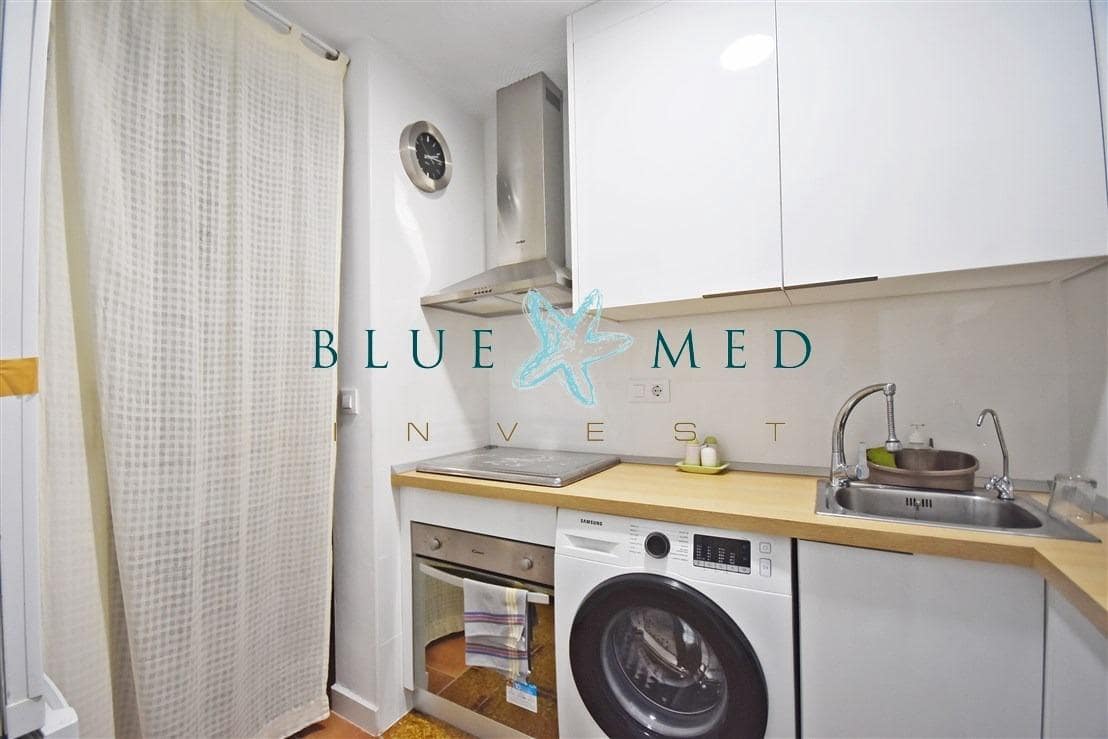 Apartamento de 2 habitaciones en Puerto de Mazarron en venta - 165.000 € (Ref: 9427200)