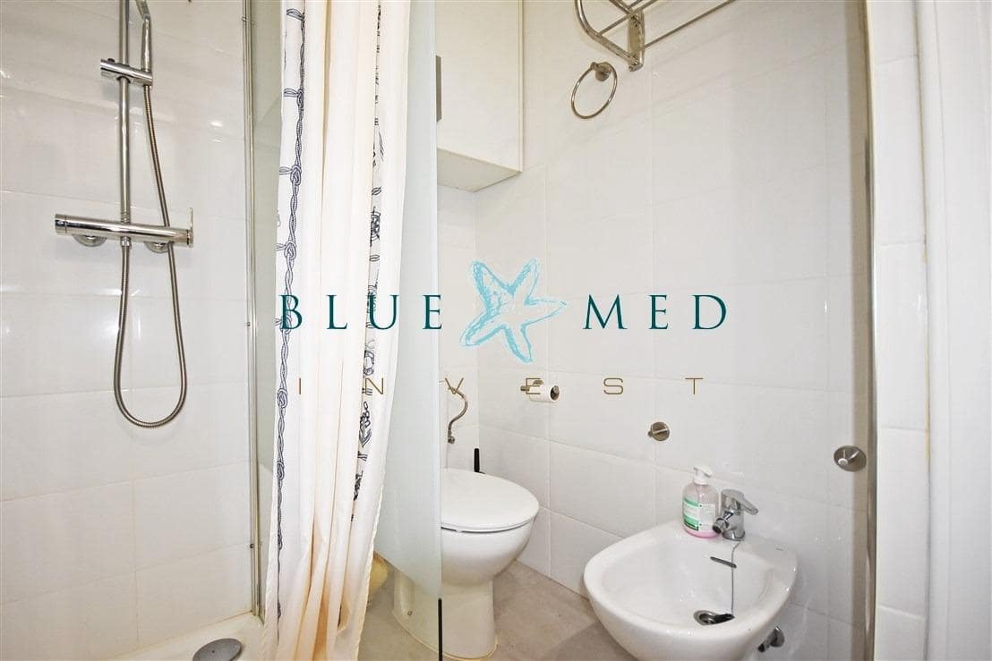 Apartamento de 2 habitaciones en Puerto de Mazarron en venta - 165.000 € (Ref: 9427200)