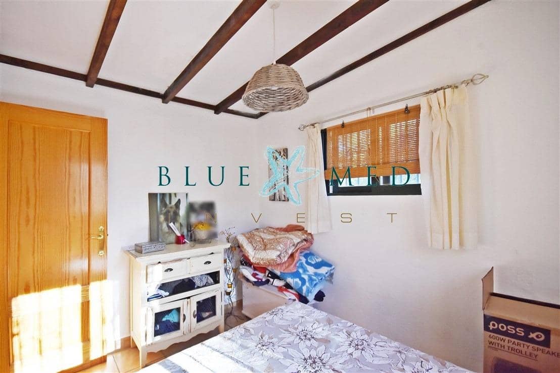 2 soveværelse Finca/Landehus til salg i Pastrana med swimmingpool - € 135.000 (Ref: 9437799)