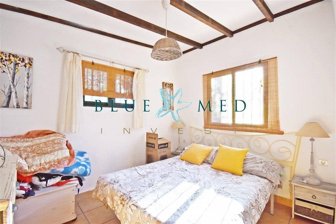 2 soveværelse Finca/Landehus til salg i Pastrana med swimmingpool - € 135.000 (Ref: 9437799)