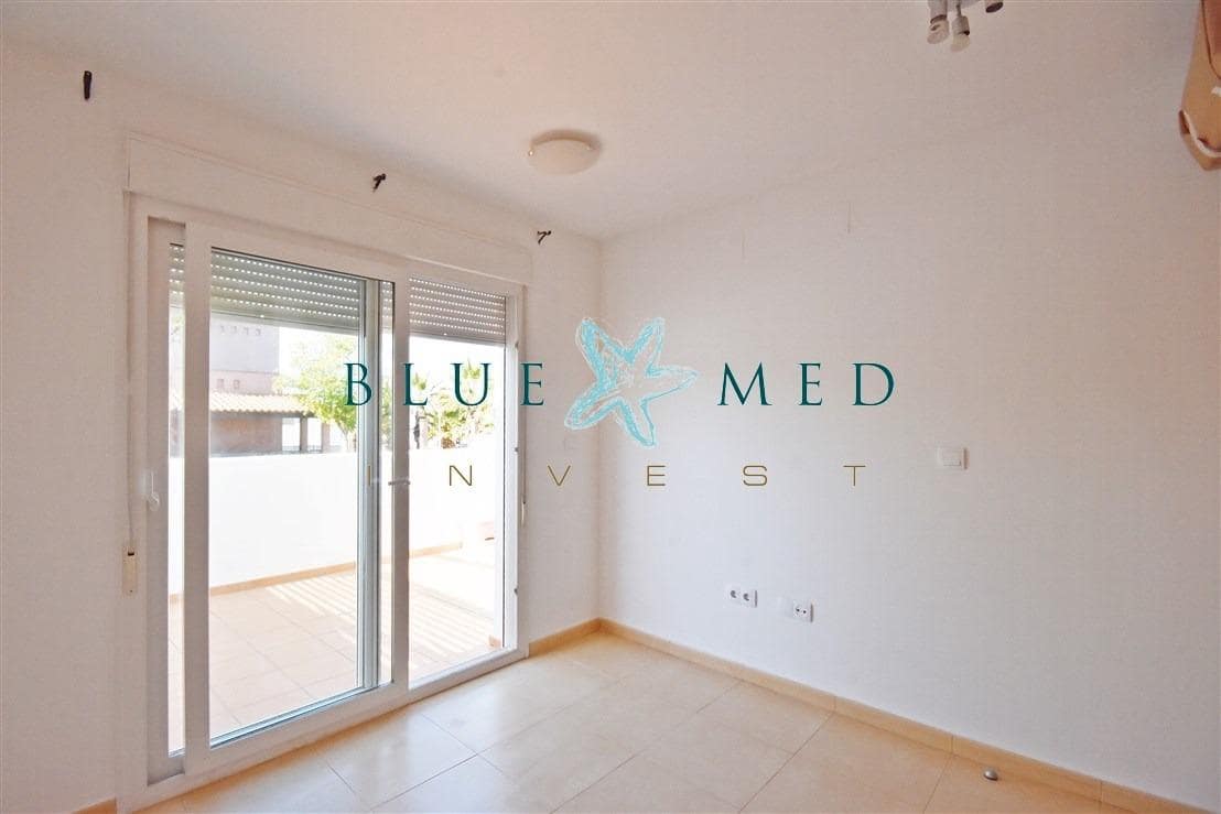 3 slaapkamer Flat te koop in Condado de Alhama met zwembad - € 109.995 (Ref: 9452126)