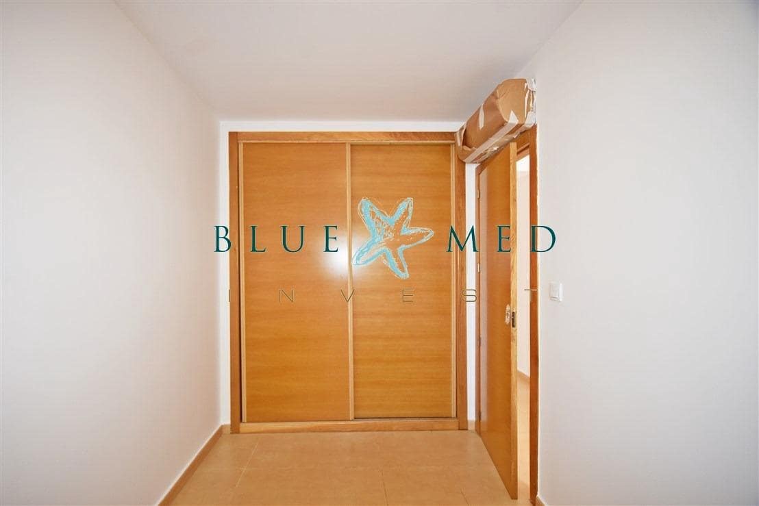 3 slaapkamer Flat te koop in Condado de Alhama met zwembad - € 109.995 (Ref: 9452126)