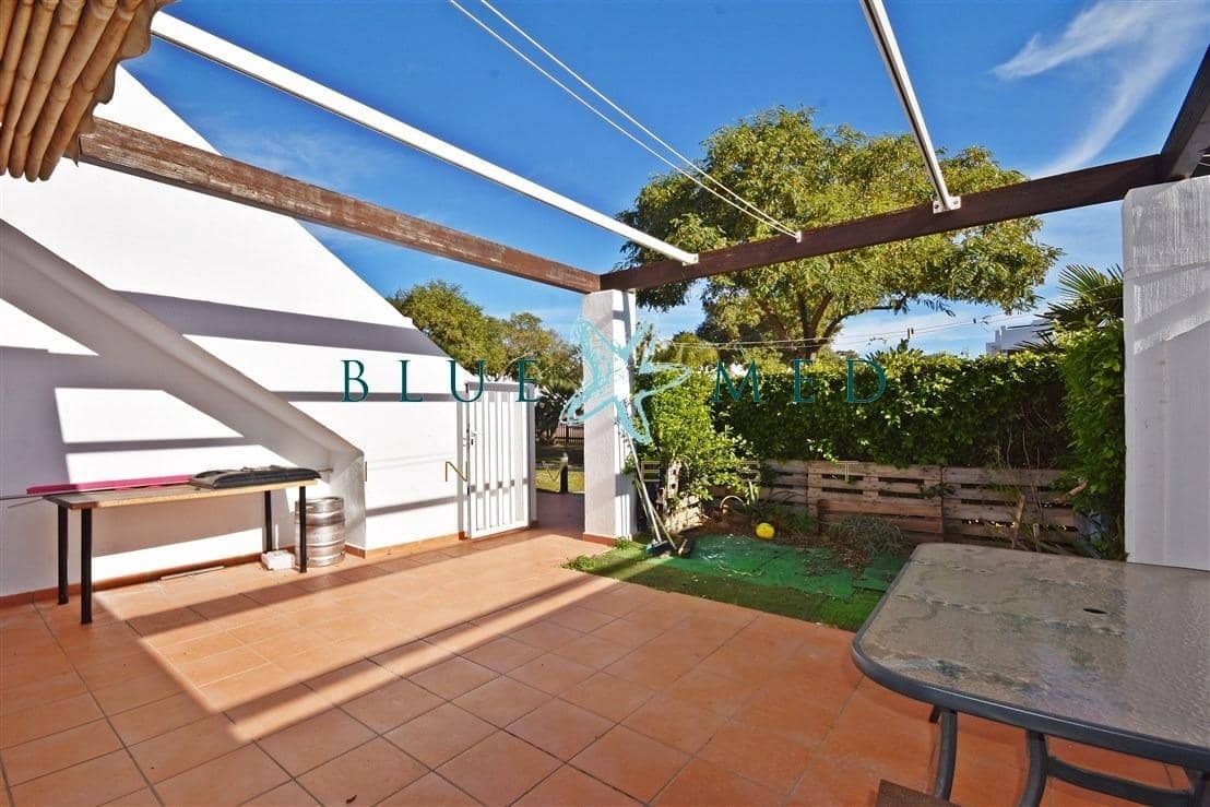 3 slaapkamer Flat te koop in Condado de Alhama met zwembad - € 109.995 (Ref: 9452126)